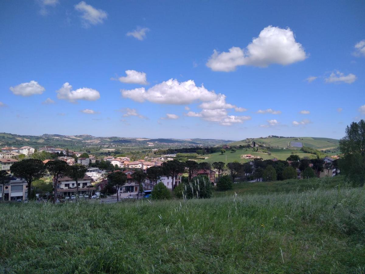 הוילה Castelleone di Suasa Casa Borgo Fonte מראה חיצוני תמונה