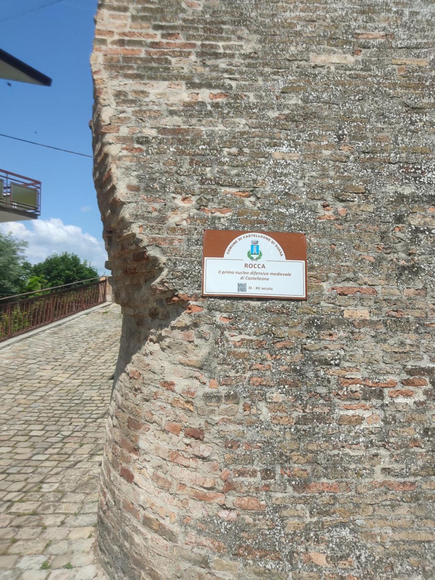 הוילה Castelleone di Suasa Casa Borgo Fonte מראה חיצוני תמונה